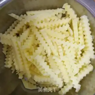 Make Dry potatoes step 0