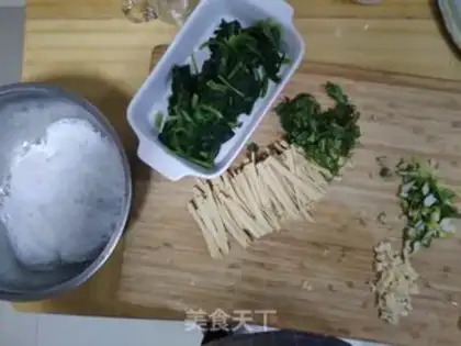 Make Spinach fan bean peel step 2