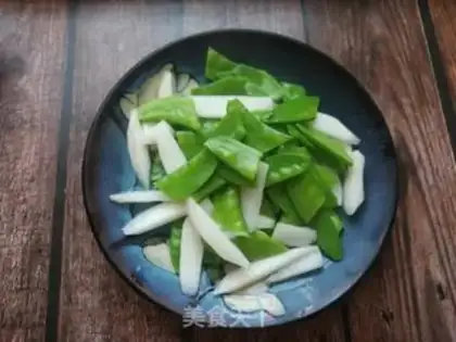 Make The millicorn is made of Dutch beans step 5