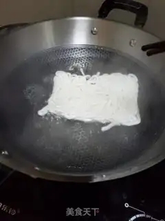 Make Shrimp sauce and potatoes step 3