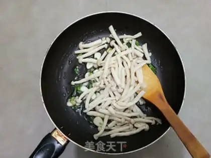 Make Onions of platinum mushrooms step 4