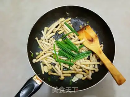 Make Onions of platinum mushrooms step 6