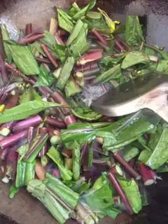 Make Scrambled gravy step 1