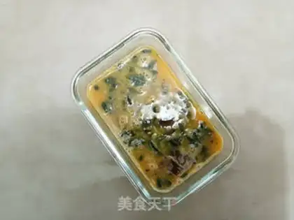 Make Pine omelet egg sausage step 5