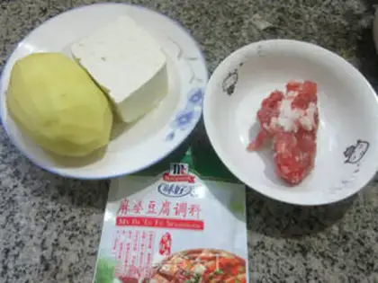 Make Old lady tofu potatoes step 0