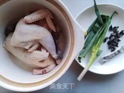 Make Three or seven muscular chicken soup step 0