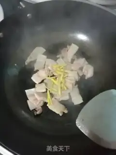 Make Five flowers and sour step 2