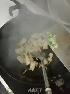 Make Five flowers and sour step 3