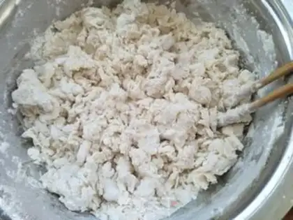 Make Fruit hug cake step 12