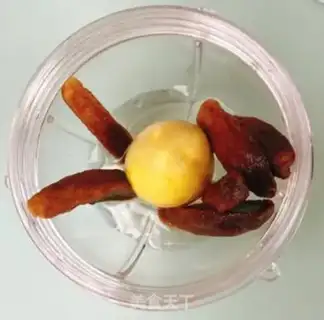Make "Red dates, egg mashed." step 4