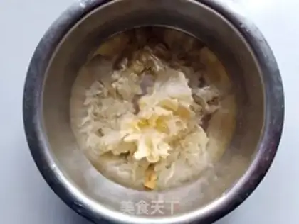 Make The silver ear soup step 1