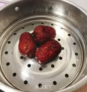 Make Red bean date mud step 1