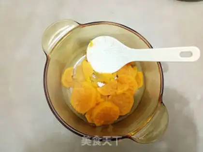 Make Potato ashball step 2