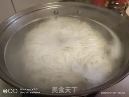 Make Red tofu noodles step 3