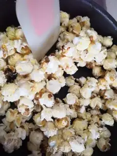 Make Popcorn step 7