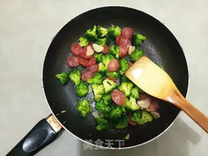 Make Orchid fried sausage step 5