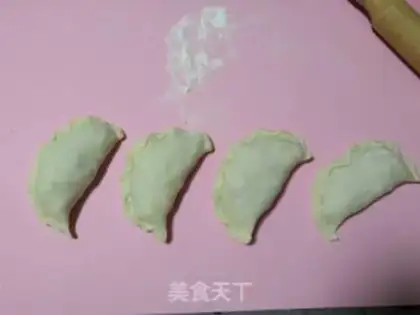 Make An egg box of celery step 11