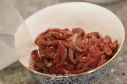 Make Celery with beef step 4