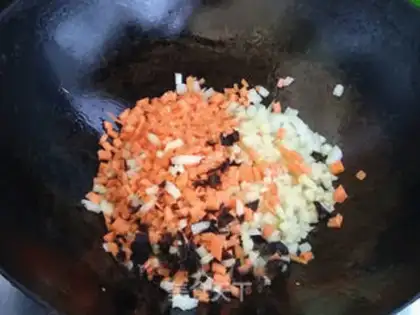 Make Vegetable rice with beef sausage step 4