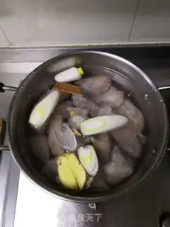 Make Pork hoof stew step 4
