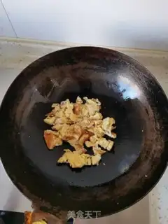 Make Crushed pepper egg noodles step 2