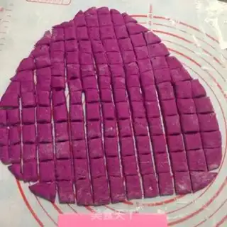 Make Flamingo cat ears step 9