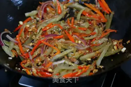 Make Celery with beef step 15