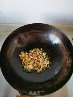 Make Crushed pepper egg noodles step 4