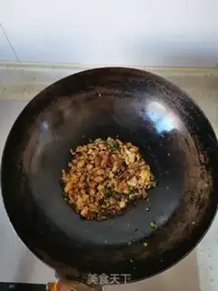 Make Crushed pepper egg noodles step 5