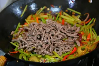 Make Celery with beef step 17