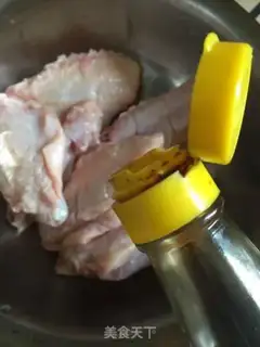 Make Garlic beans, steamed chicken wings step 5