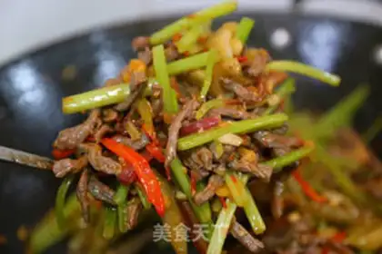 Make Celery with beef step 19