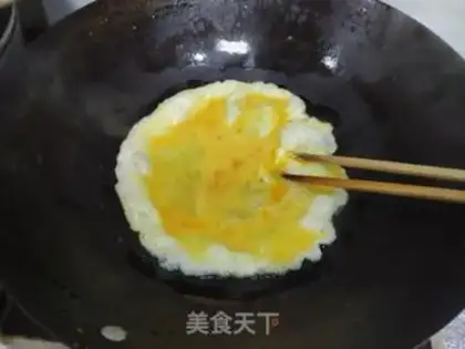Make Onion fried eggs step 3