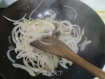 Make Onion fried eggs step 5