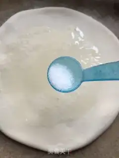 Make Five fragrance egg burrito step 3