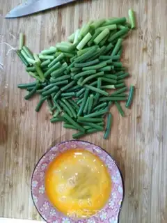 Make Scrambled eggs step 0