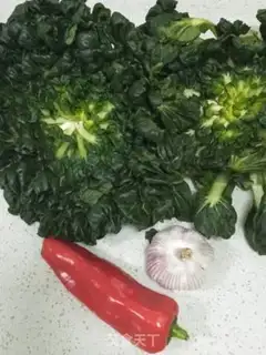 Make Garlic curry step 0