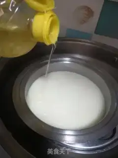Make Mango Snowmen step 3