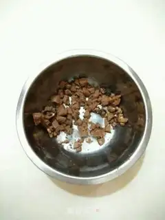 Make Banana chocolate walnut cake step 2