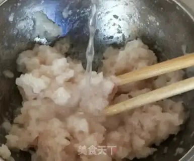 Make Hand-to-hand fish balls step 3