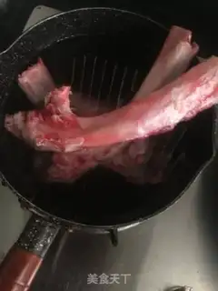 Make Carrot horse hoof bone soup step 0