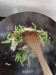 Make Celery fried beans step 4