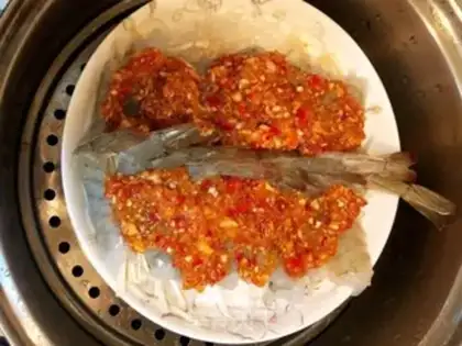 Make Garlic fan shrimp step 11