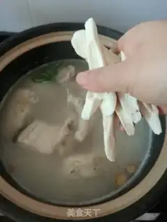 Make The pharmacological fish soup step 7
