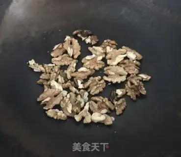 Make walnut sesame powder step 4