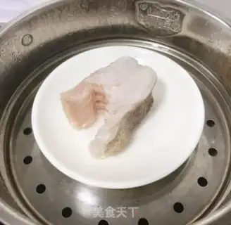 Make Red roast chicken leg step 0