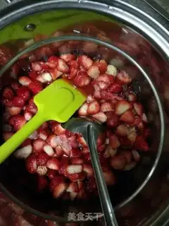 Make Strawberry jam step 2