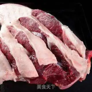 Make The lamb soup pan step 0