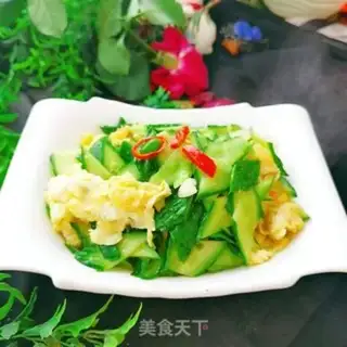Make cucumber fried eggs step 8
