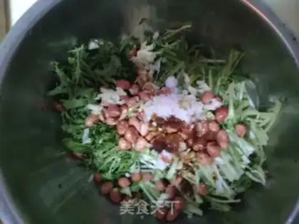 Make Old vinegar with peanuts step 3